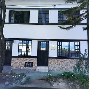  Pensión Familia Lombana